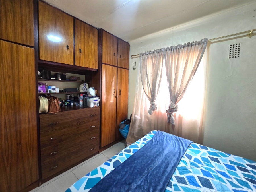 3 Bedroom Property for Sale in Northcroft KwaZulu-Natal