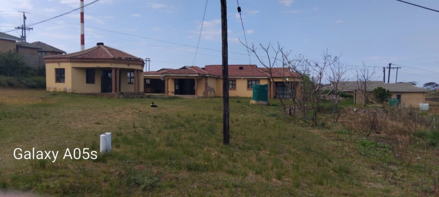 5 Bedroom Property for Sale in Danganya KwaZulu-Natal