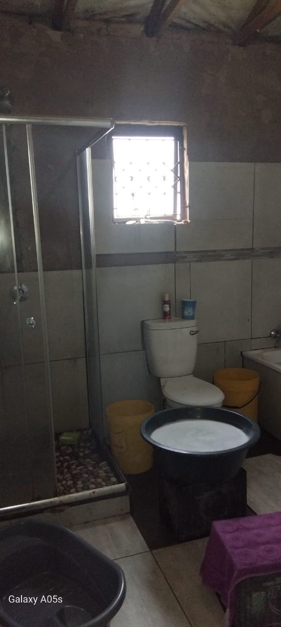 5 Bedroom Property for Sale in Danganya KwaZulu-Natal