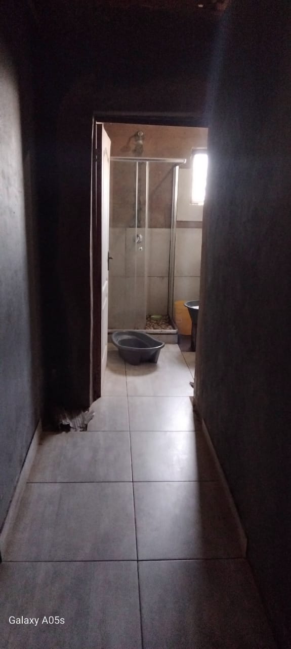 5 Bedroom Property for Sale in Danganya KwaZulu-Natal
