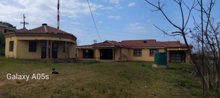 5 Bedroom Property for Sale in Danganya KwaZulu-Natal