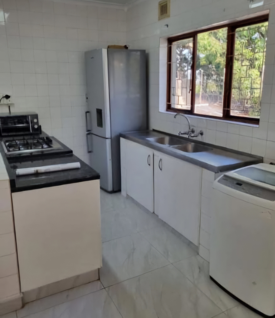 2 Bedroom Property for Sale in Sherwood KwaZulu-Natal