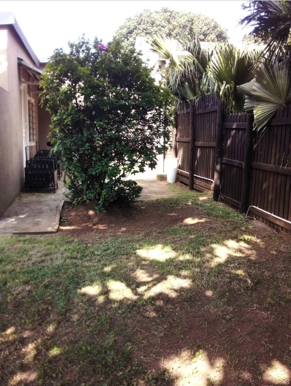 To Let 1 Bedroom Property for Rent in Grosvenor KwaZulu-Natal