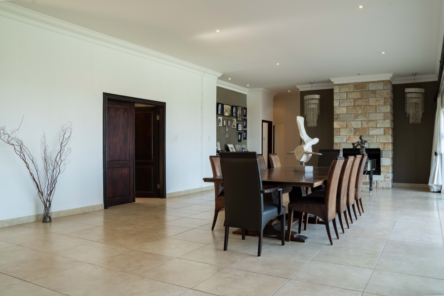 5 Bedroom Property for Sale in Kloof KwaZulu-Natal