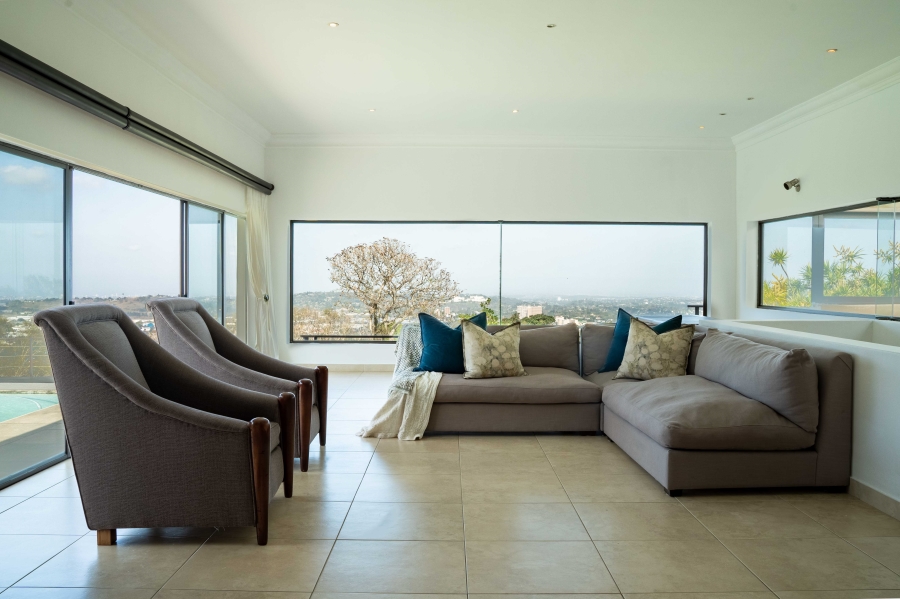 5 Bedroom Property for Sale in Kloof KwaZulu-Natal
