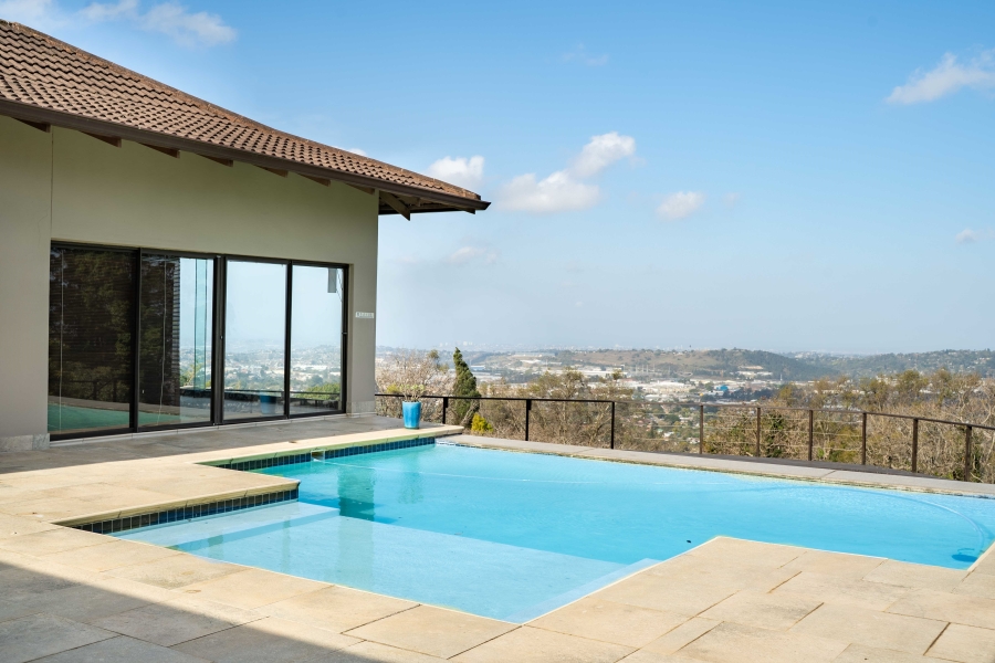 5 Bedroom Property for Sale in Kloof KwaZulu-Natal