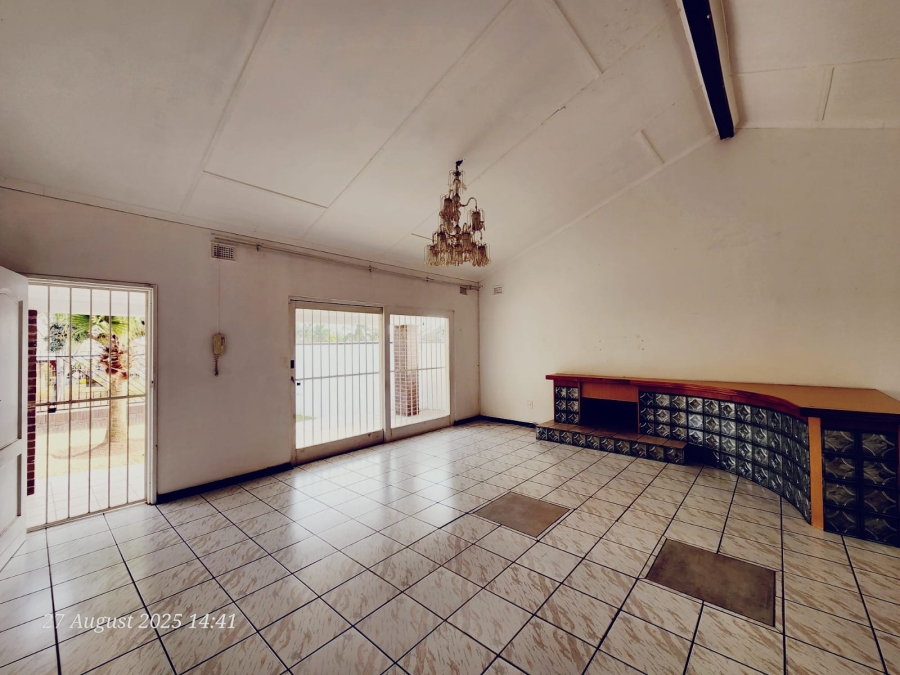 To Let 4 Bedroom Property for Rent in Hayfields KwaZulu-Natal