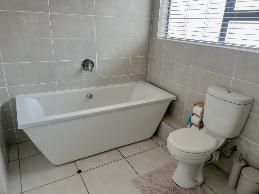 To Let 2 Bedroom Property for Rent in Ballito Central KwaZulu-Natal