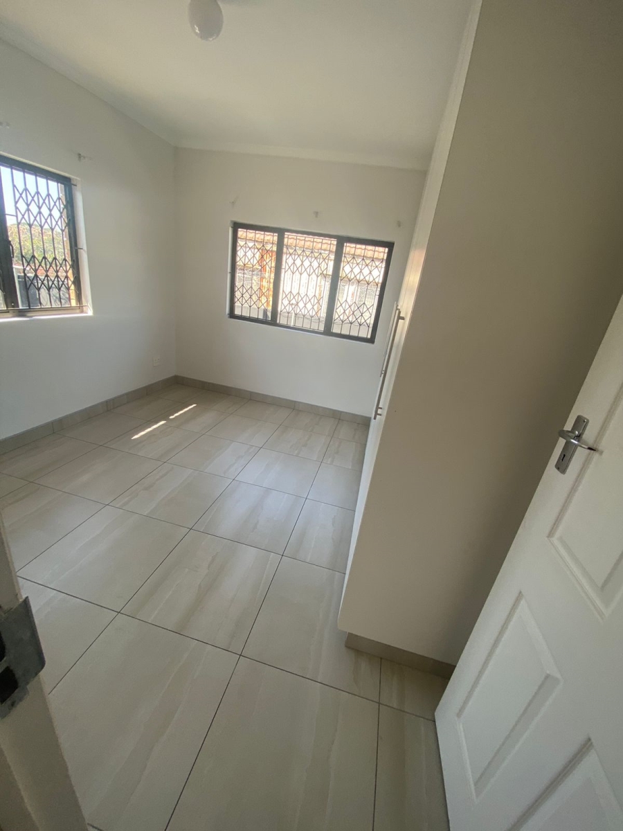7 Bedroom Property for Sale in Queensburgh KwaZulu-Natal