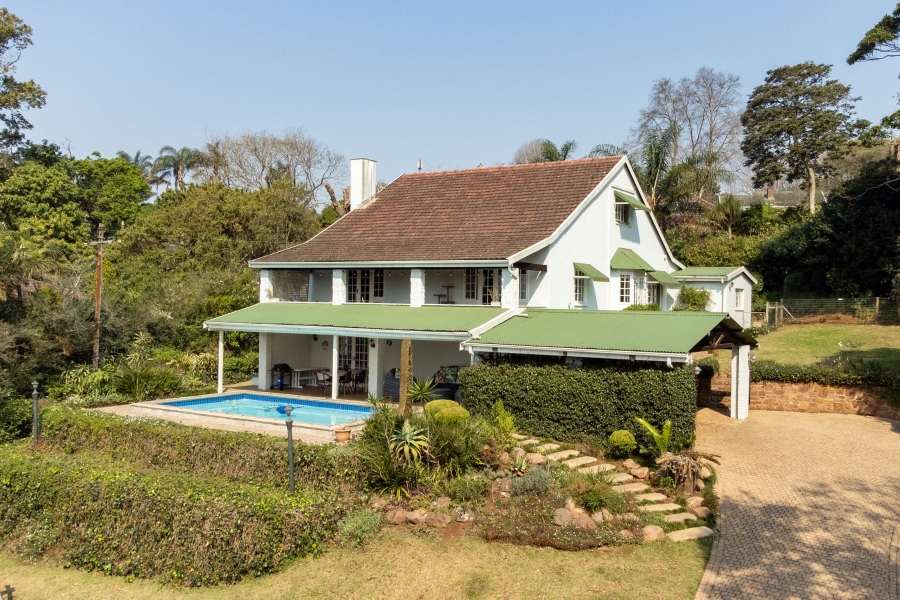 5 Bedroom Property for Sale in Kloof KwaZulu-Natal