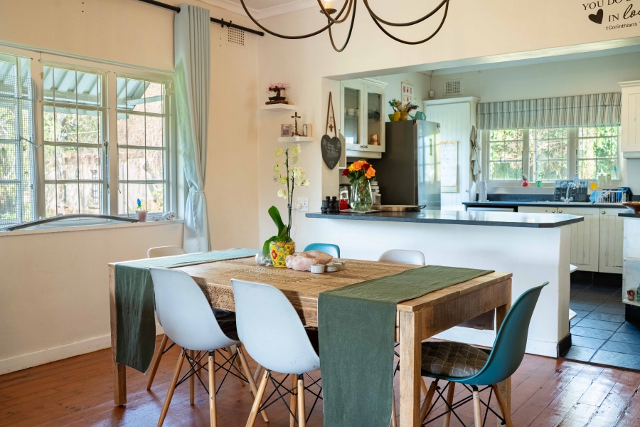 5 Bedroom Property for Sale in Kloof KwaZulu-Natal