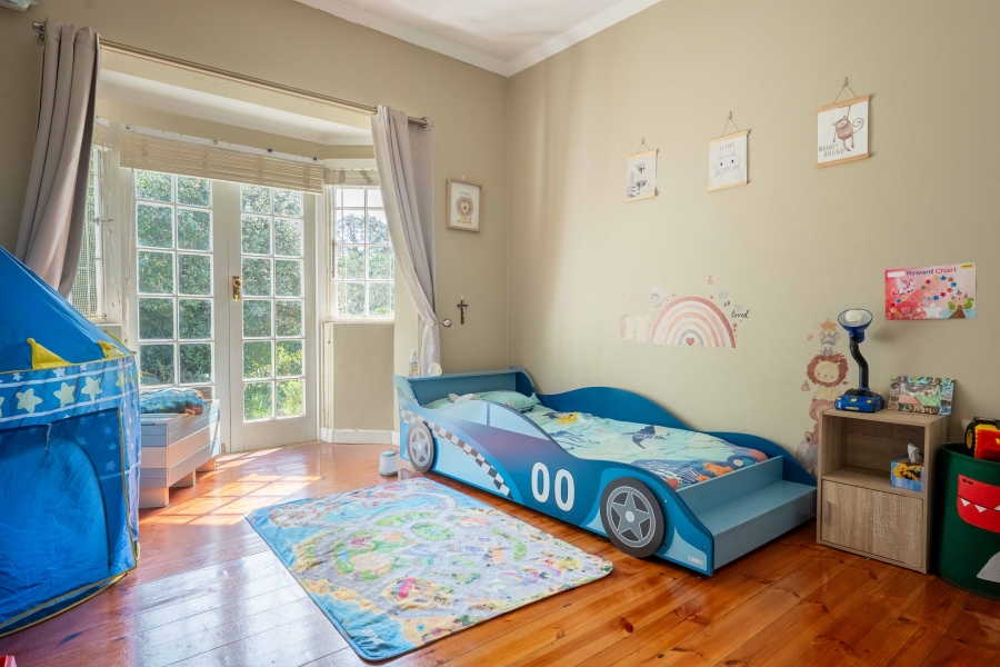 5 Bedroom Property for Sale in Kloof KwaZulu-Natal