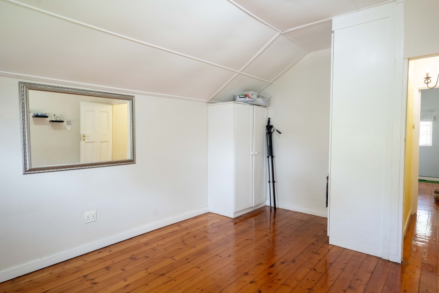 5 Bedroom Property for Sale in Kloof KwaZulu-Natal