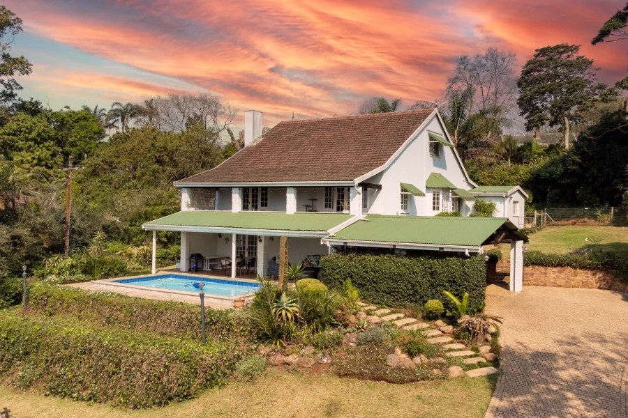 5 Bedroom Property for Sale in Kloof KwaZulu-Natal