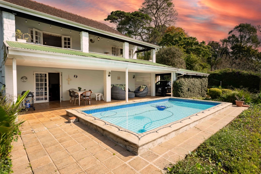 5 Bedroom Property for Sale in Kloof KwaZulu-Natal