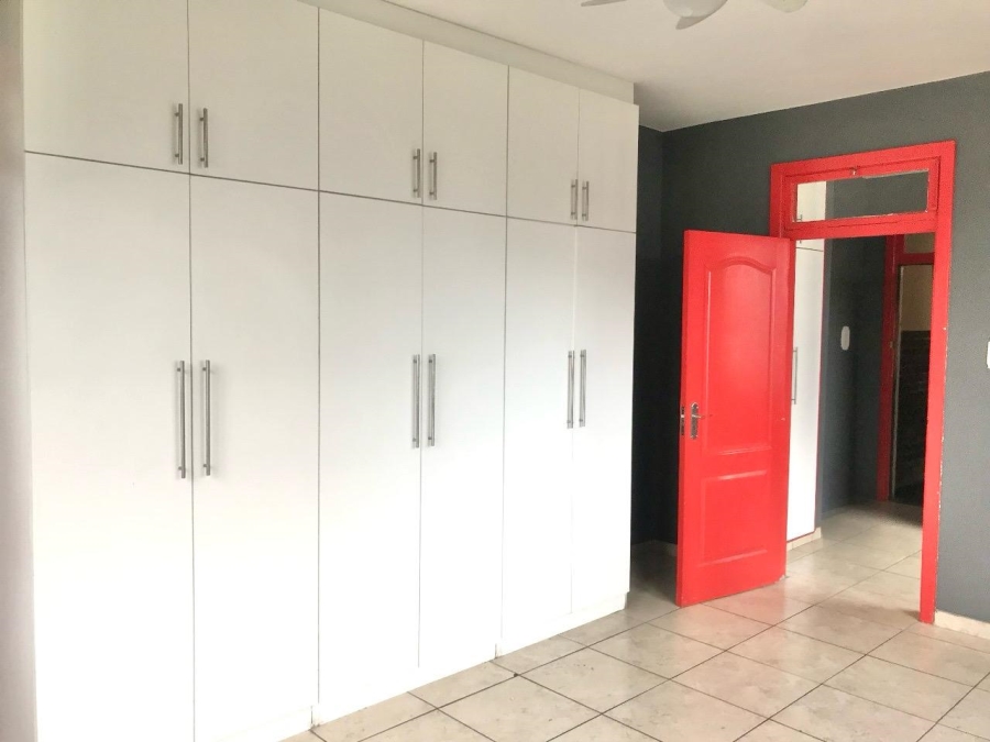 2 Bedroom Property for Sale in Glenwood KwaZulu-Natal