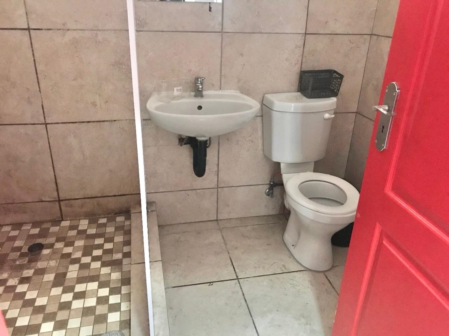 2 Bedroom Property for Sale in Glenwood KwaZulu-Natal