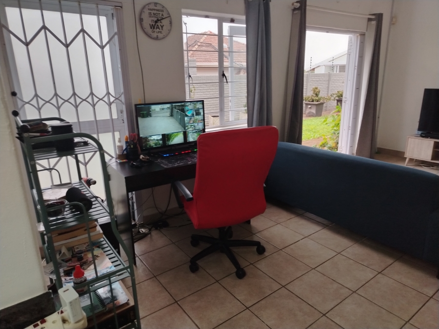 5 Bedroom Property for Sale in Ocean View KwaZulu-Natal