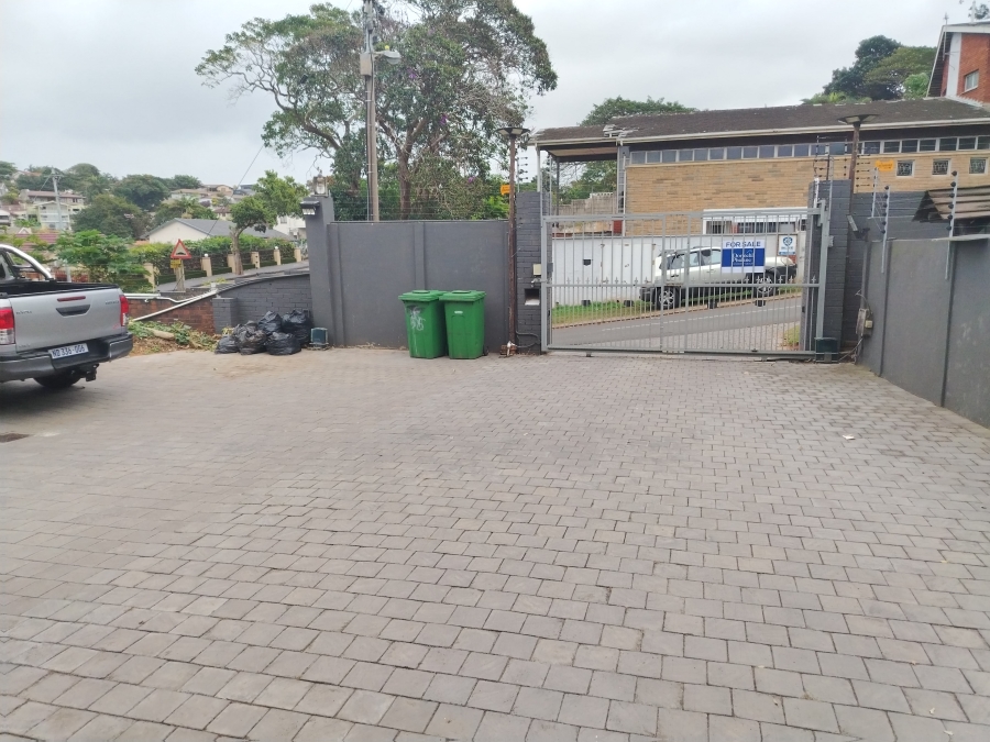 5 Bedroom Property for Sale in Ocean View KwaZulu-Natal