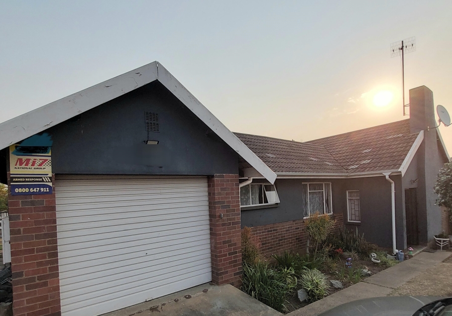 3 Bedroom Property for Sale in Hayfields KwaZulu-Natal