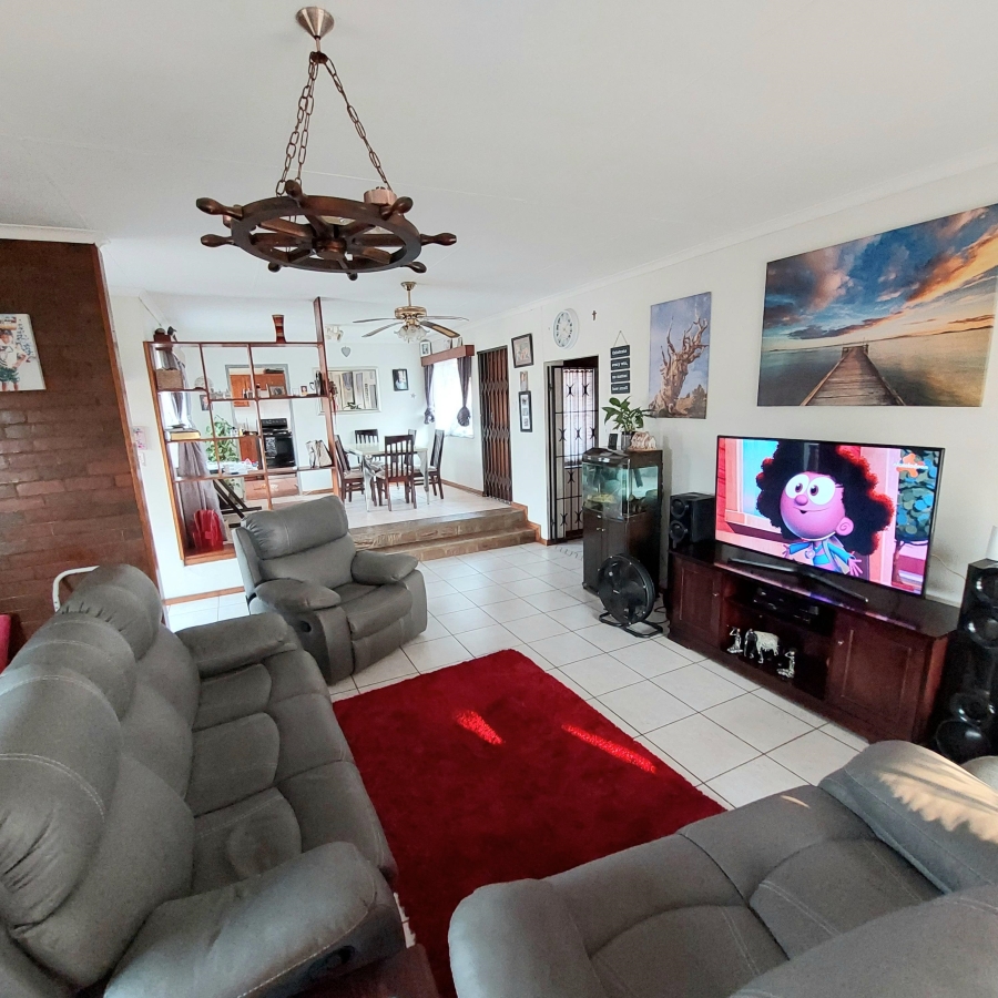 3 Bedroom Property for Sale in Hayfields KwaZulu-Natal