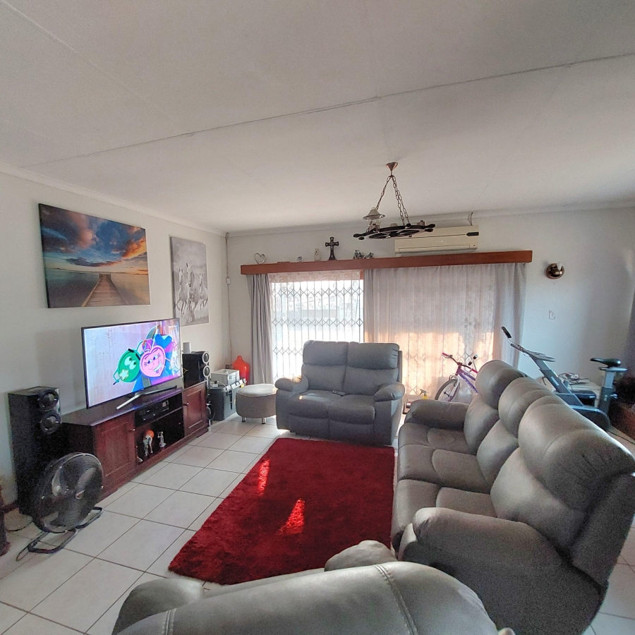 3 Bedroom Property for Sale in Hayfields KwaZulu-Natal