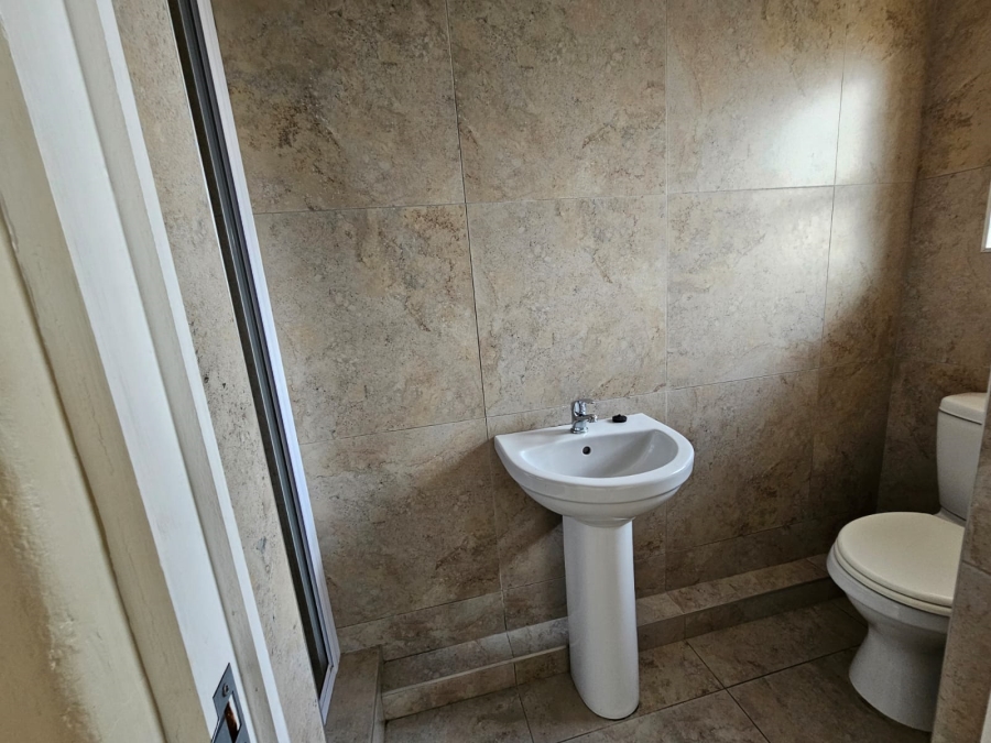 To Let 3 Bedroom Property for Rent in Amanzimtoti KwaZulu-Natal