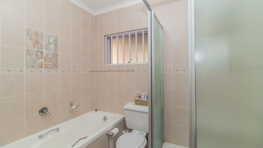4 Bedroom Property for Sale in Hayfields KwaZulu-Natal