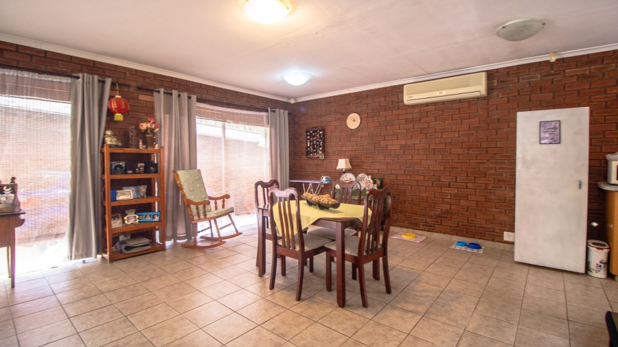 4 Bedroom Property for Sale in Hayfields KwaZulu-Natal