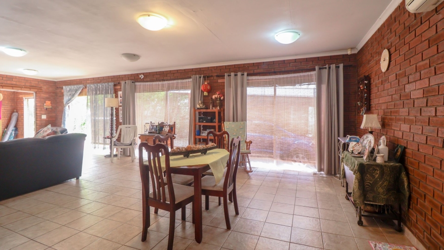 4 Bedroom Property for Sale in Hayfields KwaZulu-Natal