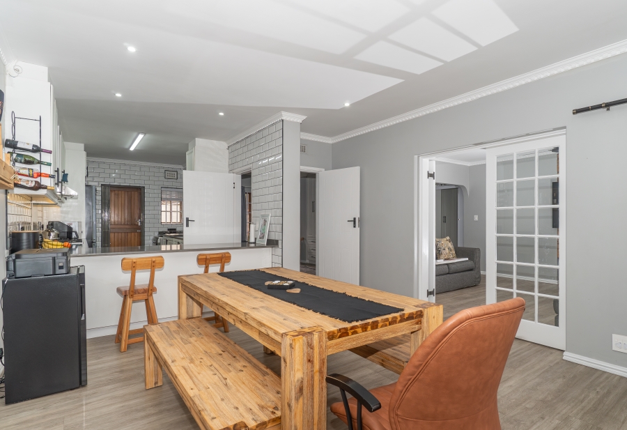 4 Bedroom Property for Sale in Gillitts KwaZulu-Natal