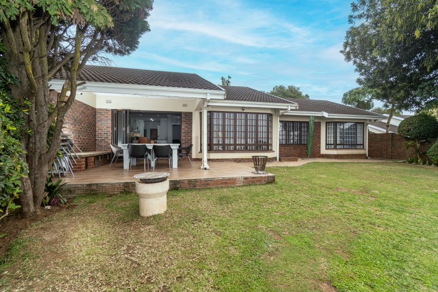4 Bedroom Property for Sale in Gillitts KwaZulu-Natal