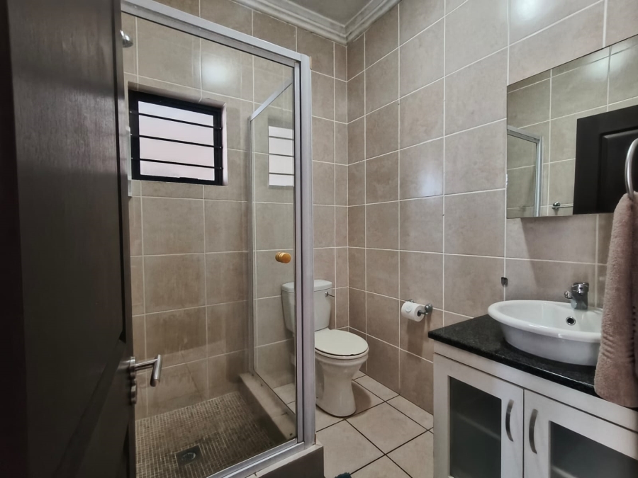 3 Bedroom Property for Sale in Uvongo Beach KwaZulu-Natal