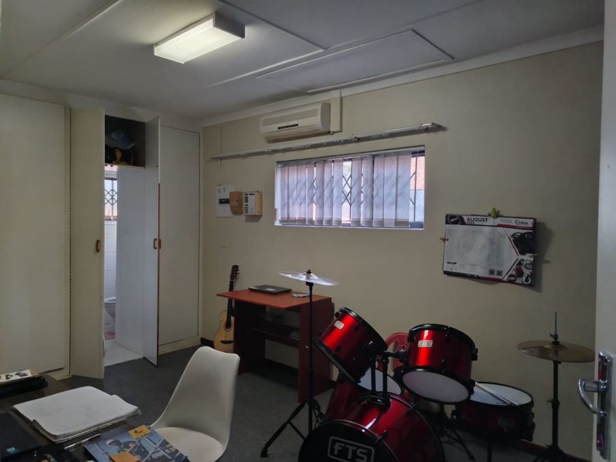 4 Bedroom Property for Sale in Birdswood KwaZulu-Natal