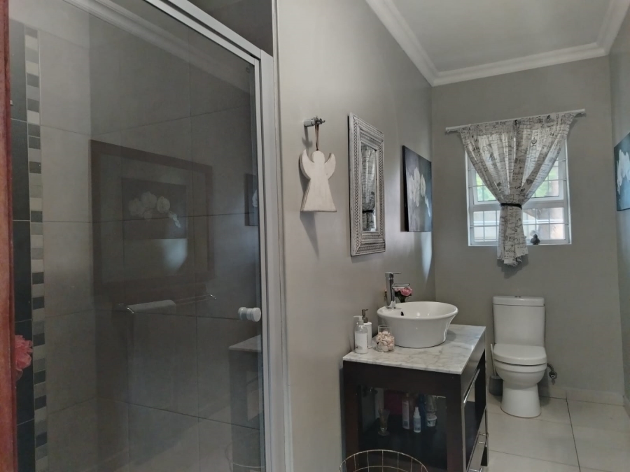 4 Bedroom Property for Sale in Meer En See KwaZulu-Natal
