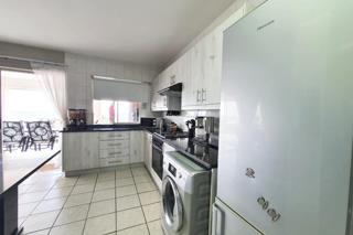 To Let 3 Bedroom Property for Rent in Amanzimtoti KwaZulu-Natal