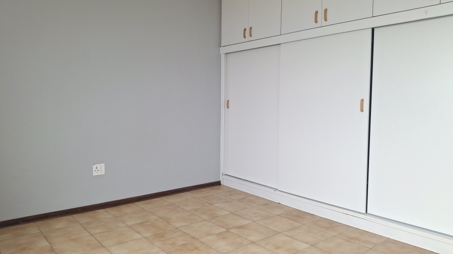 2 Bedroom Property for Sale in Amanzimtoti KwaZulu-Natal
