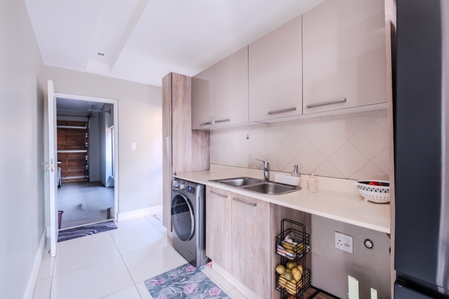 3 Bedroom Property for Sale in Izinga KwaZulu-Natal