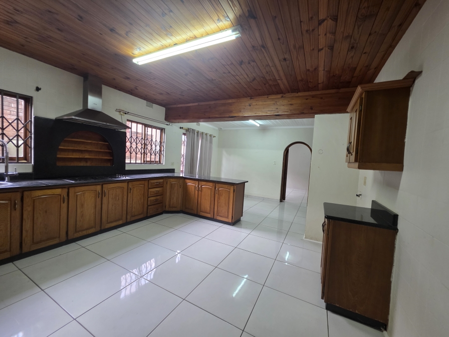 4 Bedroom Property for Sale in Panorama KwaZulu-Natal