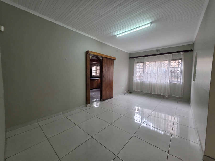 4 Bedroom Property for Sale in Panorama KwaZulu-Natal