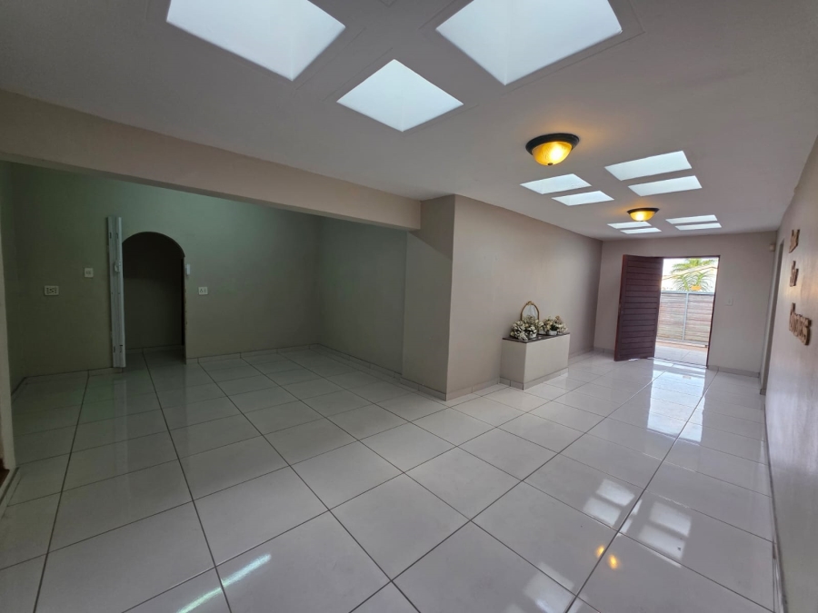 To Let 4 Bedroom Property for Rent in Panorama KwaZulu-Natal