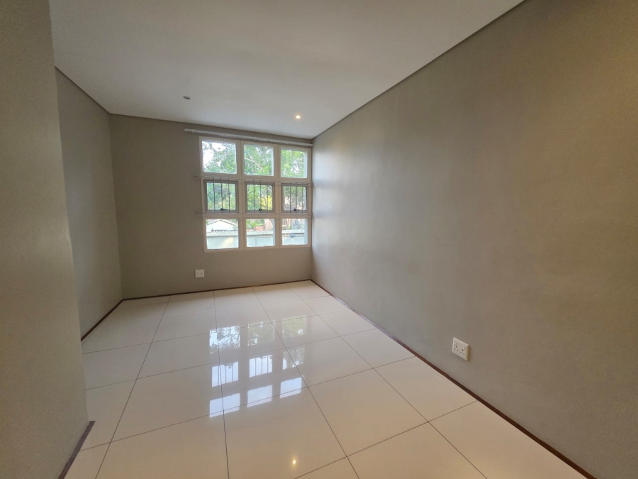 To Let 4 Bedroom Property for Rent in Panorama KwaZulu-Natal