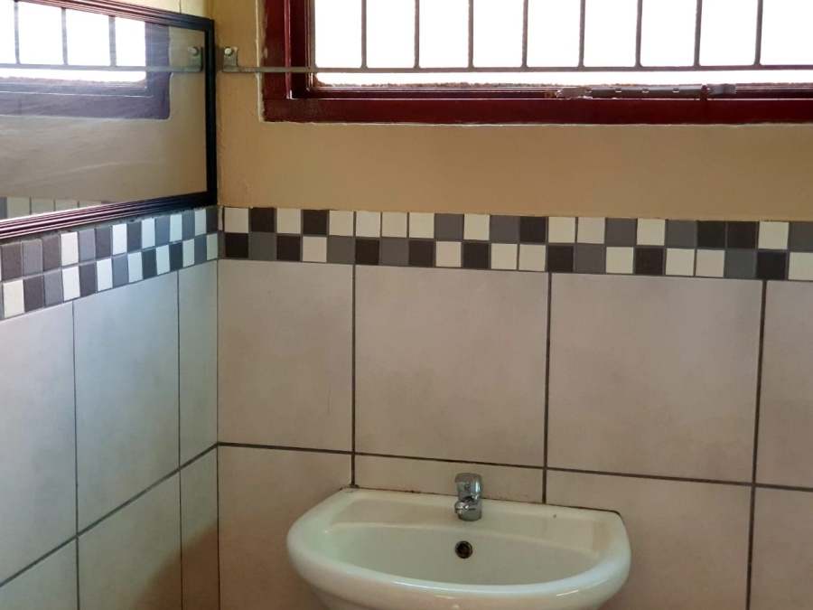 To Let 2 Bedroom Property for Rent in Bluff KwaZulu-Natal