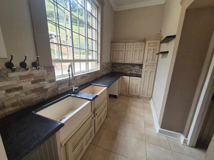 8 Bedroom Property for Sale in Chase Valley Downs KwaZulu-Natal