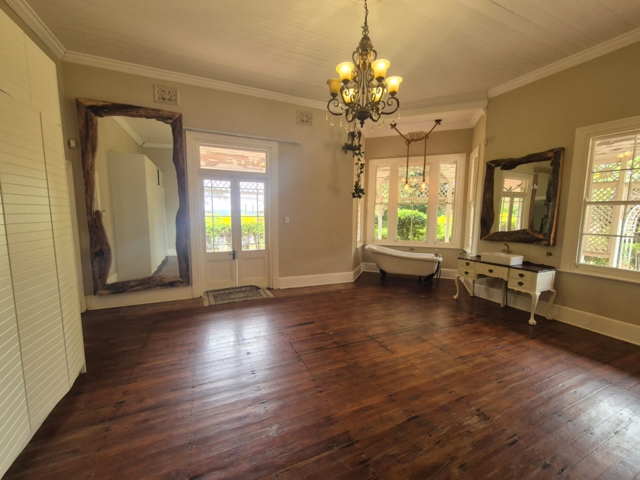 8 Bedroom Property for Sale in Chase Valley Downs KwaZulu-Natal