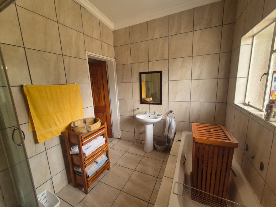 8 Bedroom Property for Sale in Chase Valley Downs KwaZulu-Natal