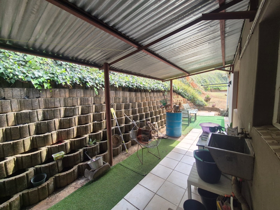 8 Bedroom Property for Sale in Chase Valley Downs KwaZulu-Natal