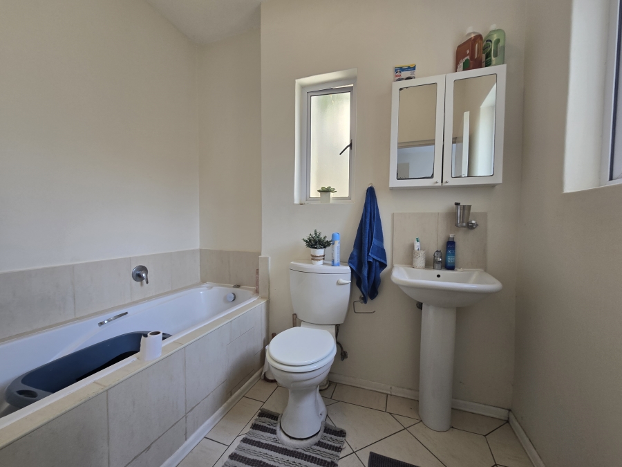 To Let 2 Bedroom Property for Rent in Sheffield Beach KwaZulu-Natal