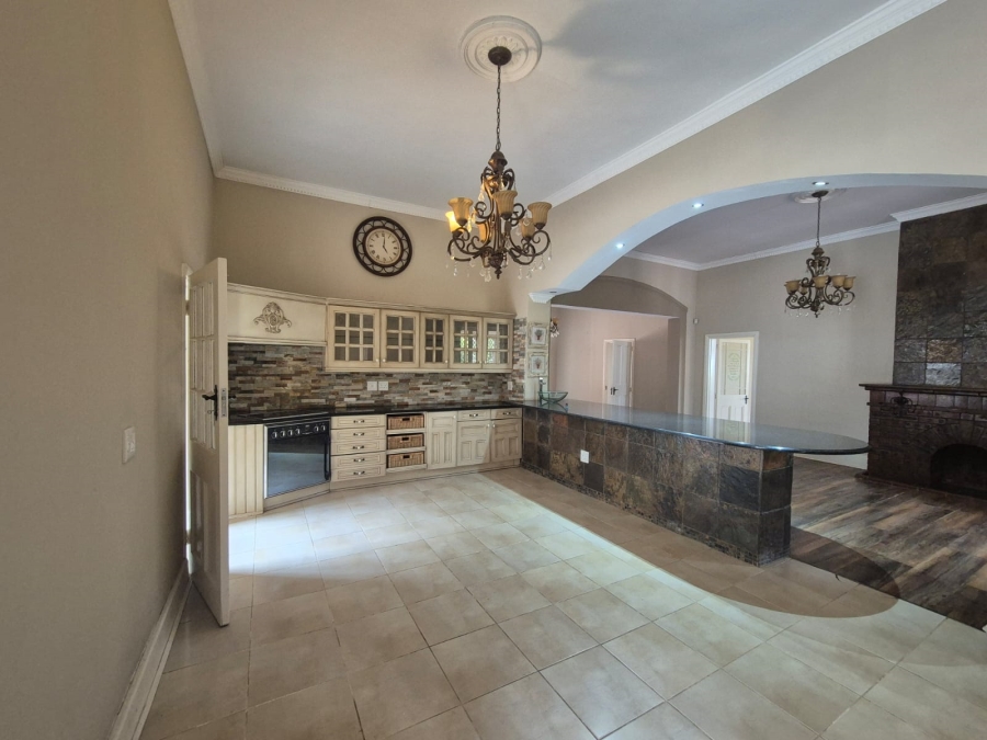 5 Bedroom Property for Sale in Chase Valley Heights KwaZulu-Natal