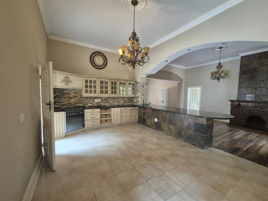 5 Bedroom Property for Sale in Chase Valley Heights KwaZulu-Natal